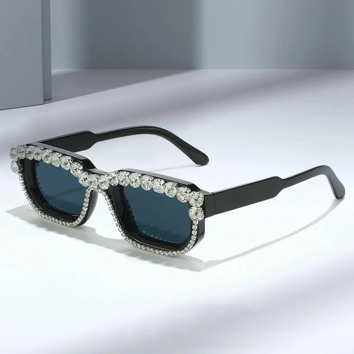 laureles Vintage Crystal Diamond Cat Eye Sunglasses Women Leopard Square Sun Glasses Men Bling Travel Outdoor L17