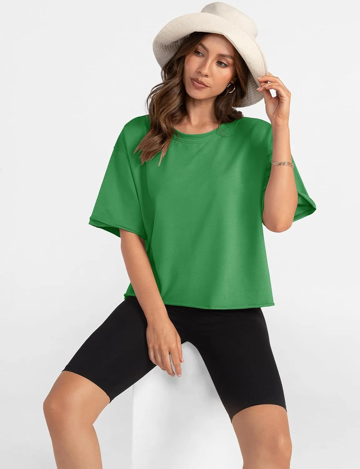 UEU Women's Comfy Basic Workout Gym Short Sleeve Crop Tops Casual Loose Oversized T-Shirts