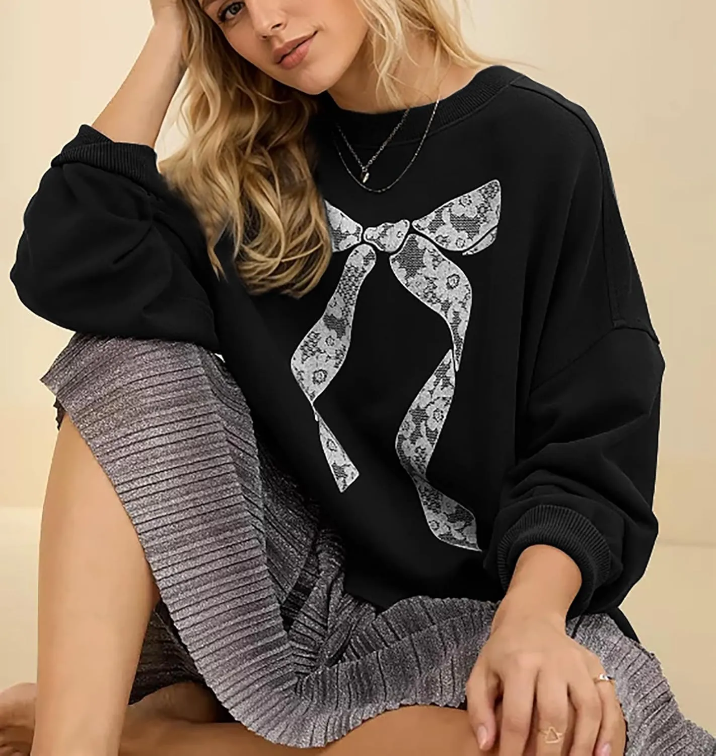 Women Bow Graphic Oversized Sweatshirts Crewneck Drop Shoulder Pullover Sweatshirts Keyhole Back Cute Going Out Tops