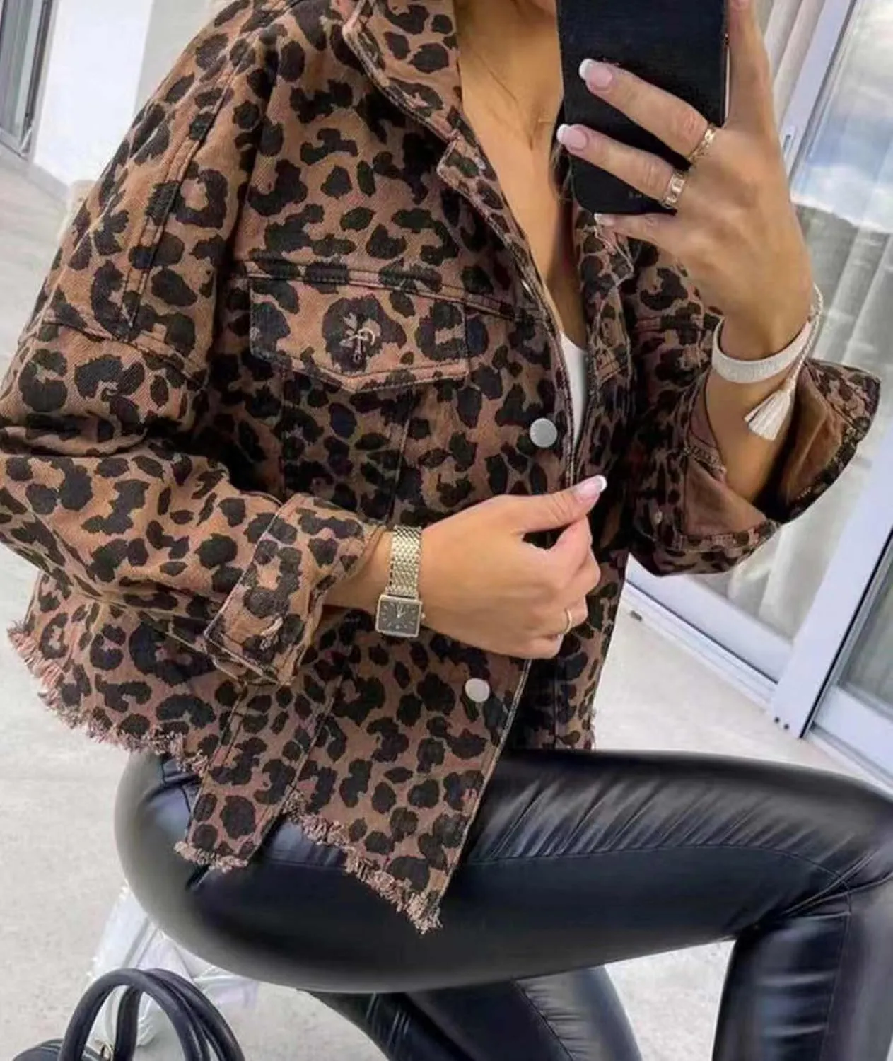 xxxiticat Women's Leopard Print Denim Jacket Long Sleeve Animal Printed Raw Hem Button Down Cropped Jean Coat Outerwear